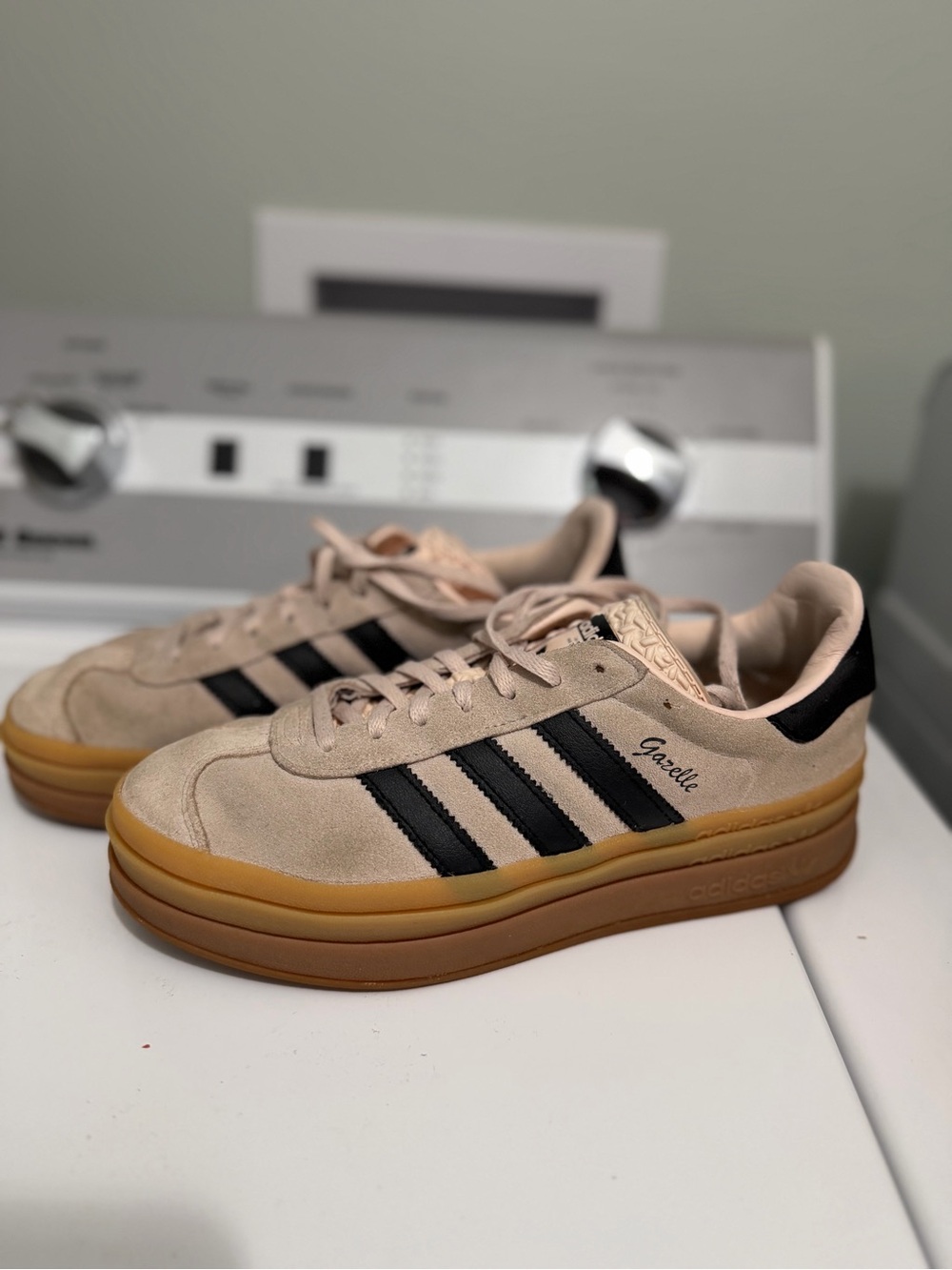 Women’s adidas Gazelle Platform Sneakers light pink